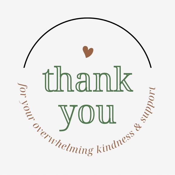 organic rose infused lip oil | rose petals ✨ - Picture 4 of 4